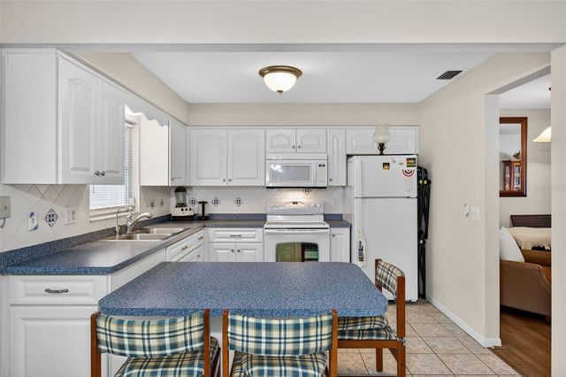 6830 LAFAYETTE N, Pinellas Park, FL 33781