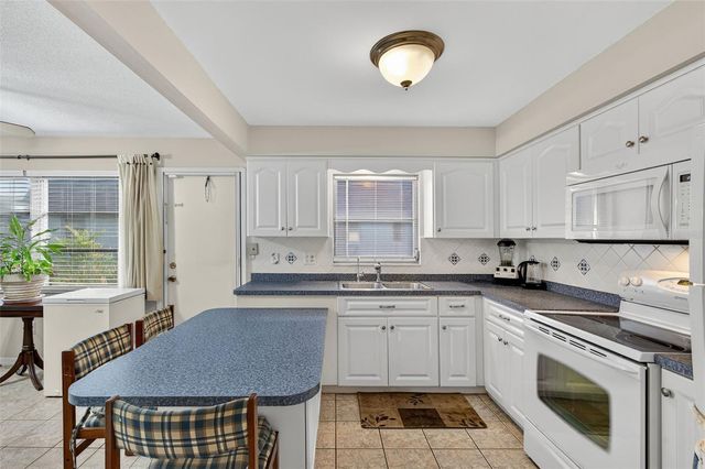 6830 LAFAYETTE N, Pinellas Park, FL 33781