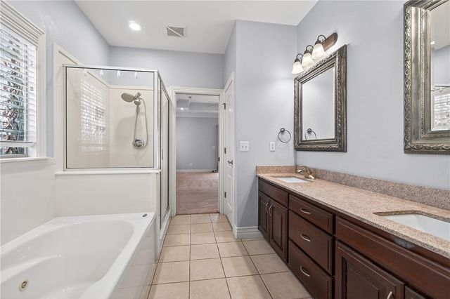 713 SW Brighton Drive, Bentonville, AR 72712