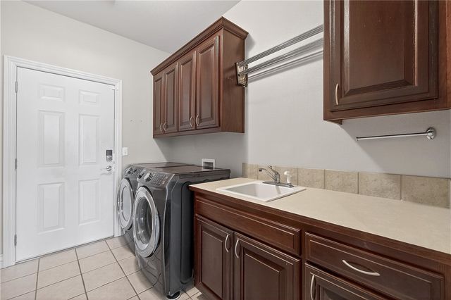 713 SW Brighton Drive, Bentonville, AR 72712