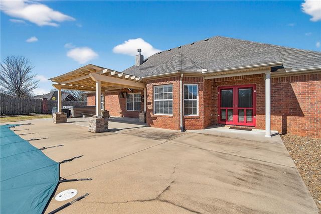 713 SW Brighton Drive, Bentonville, AR 72712