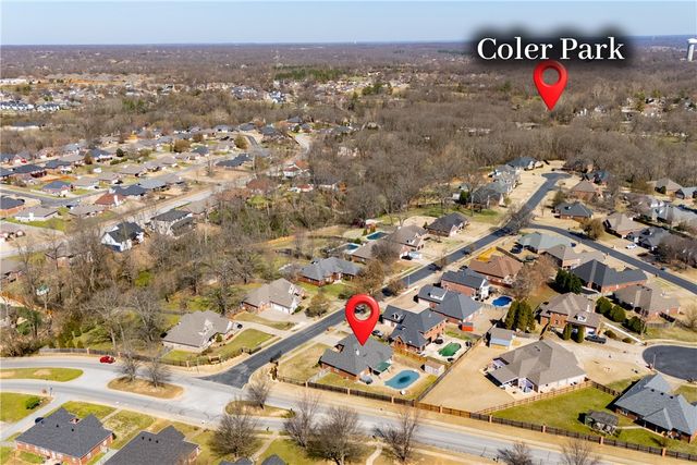 713 SW Brighton Drive, Bentonville, AR 72712