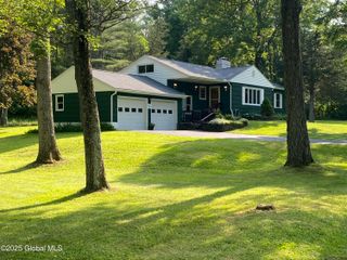 94 Dubois Lane, Clifton Park, NY 12148