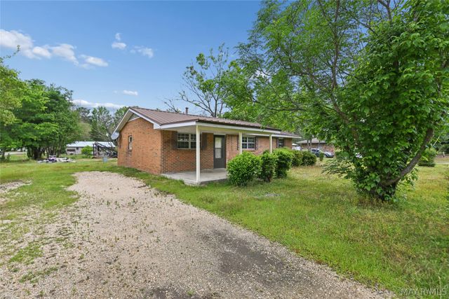 190 Lucky Town Loop, Elmore, AL 36025