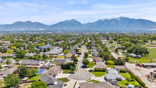 9987 S CONGRESSIONAL WAY, South Jordan, UT 84095