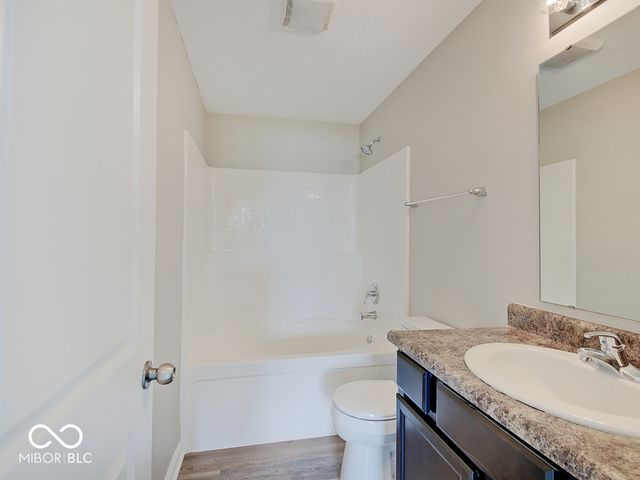 1404 Graybark Street, Sheridan, IN 46069