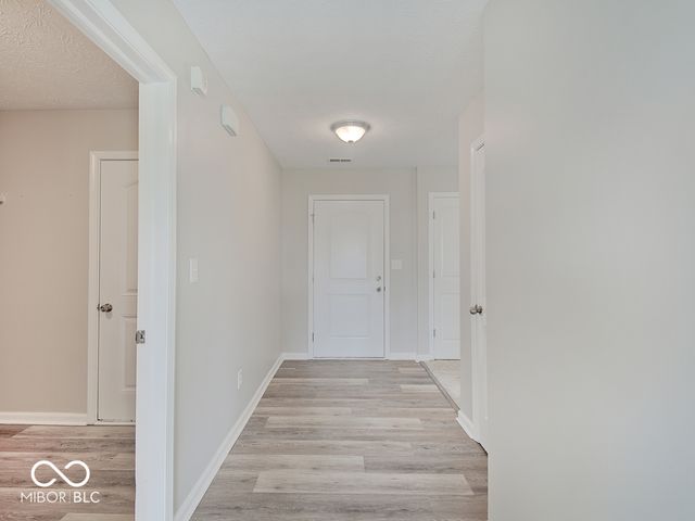 1404 Graybark Street, Sheridan, IN 46069
