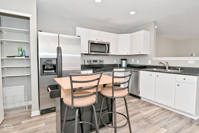 1735 Elijah Blue Drive, Greenwood, IN 46143