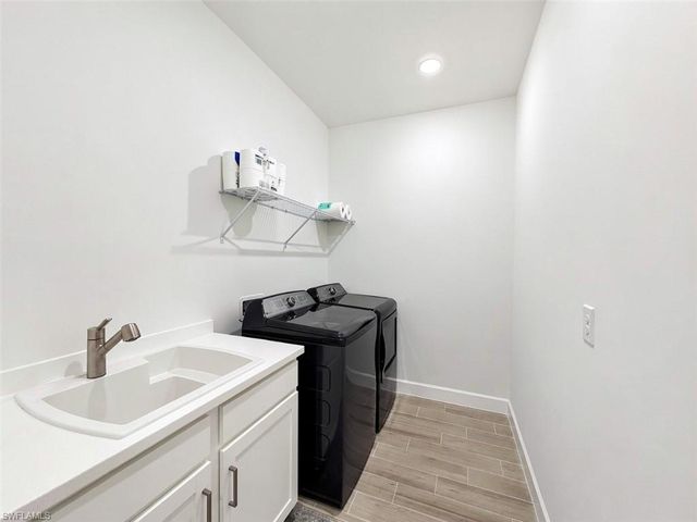 15514 Vittorio ST, Naples, FL 34114