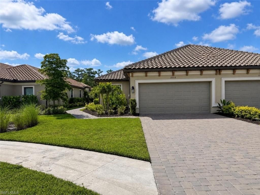 15514 Vittorio ST, Naples, FL 34114