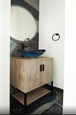 2724 Rosalie Street, Houston, TX 77004