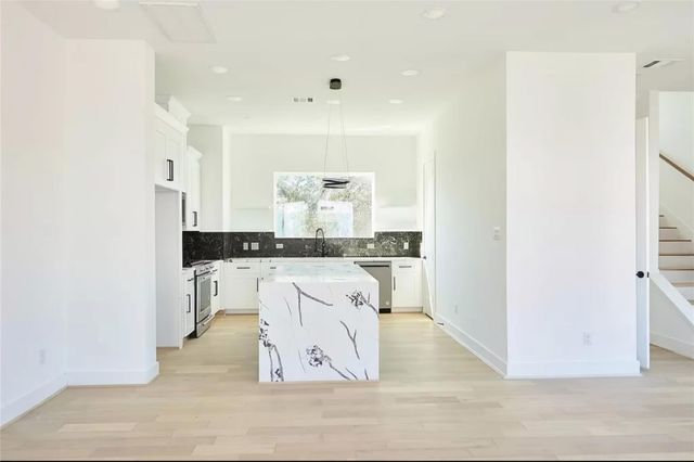 2724 Rosalie Street, Houston, TX 77004