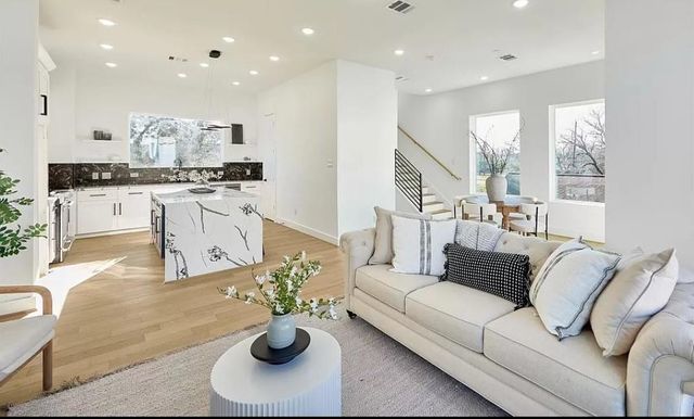 2724 Rosalie Street, Houston, TX 77004