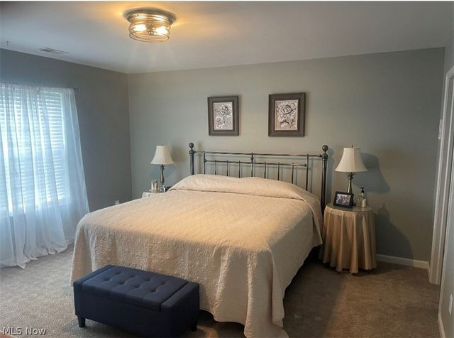 695 E Western Reserve Road 1704, Youngstown, OH 44514