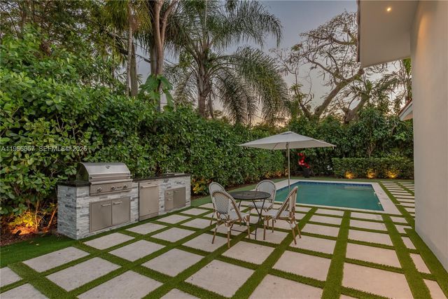 920 Alava Ave, Coral Gables, FL 33146