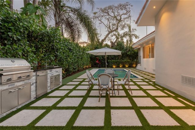 920 Alava Ave, Coral Gables, FL 33146