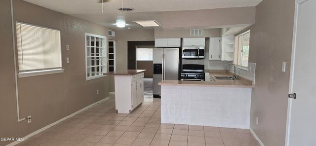 9332 HUDSON Way, El Paso, TX 79907