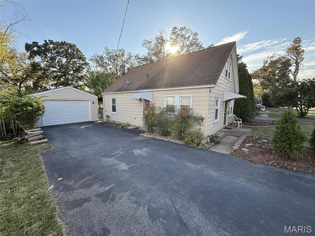 806 W Congress Street, Pacific, MO 63069