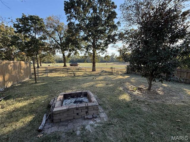 806 W Congress Street, Pacific, MO 63069