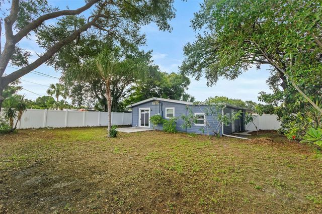 4402 W TRILBY AVENUE, Tampa, FL 33616