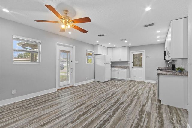 4402 W TRILBY AVENUE, Tampa, FL 33616