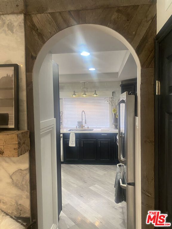 Image 20 of property listing at 26345 W Bravo Lane, Calabasas, CA 91302