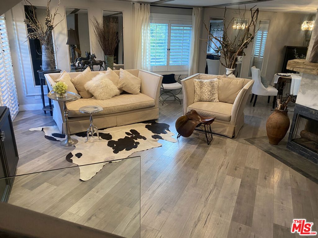 Image 21 of property listing at 26345 W Bravo Lane, Calabasas, CA 91302