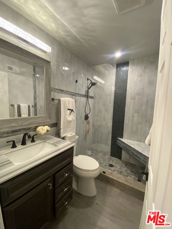 Image 33 of property listing at 26345 W Bravo Lane, Calabasas, CA 91302