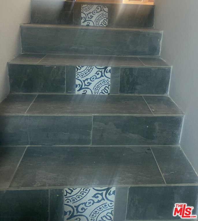 Image 44 of property listing at 26345 W Bravo Lane, Calabasas, CA 91302