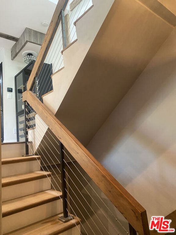 Image 7 of property listing at 26345 W Bravo Lane, Calabasas, CA 91302