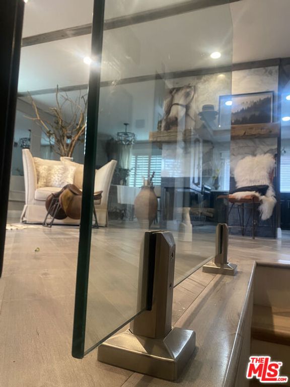 Image 8 of property listing at 26345 W Bravo Lane, Calabasas, CA 91302