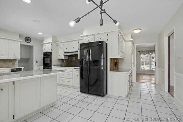 6602 E 88th Place, Tulsa, OK 74133