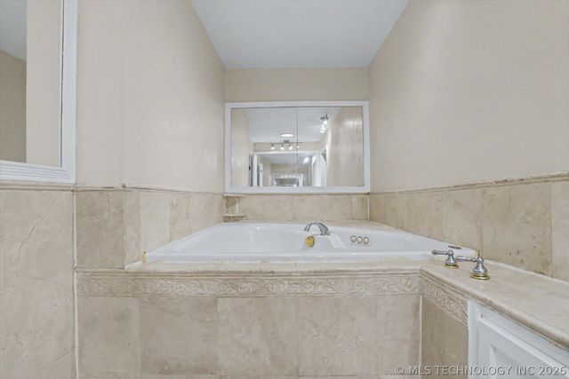 6602 E 88th Place, Tulsa, OK 74133