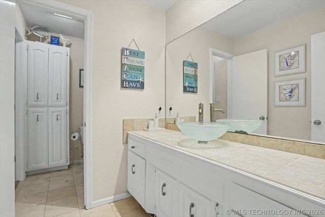 6602 E 88th Place, Tulsa, OK 74133