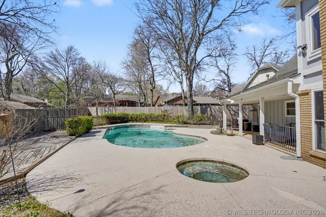 6602 E 88th Place, Tulsa, OK 74133