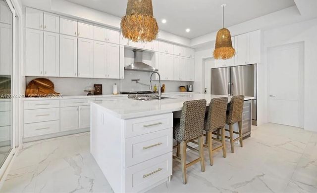 607 SE 6th Street, Fort Lauderdale, FL 33301