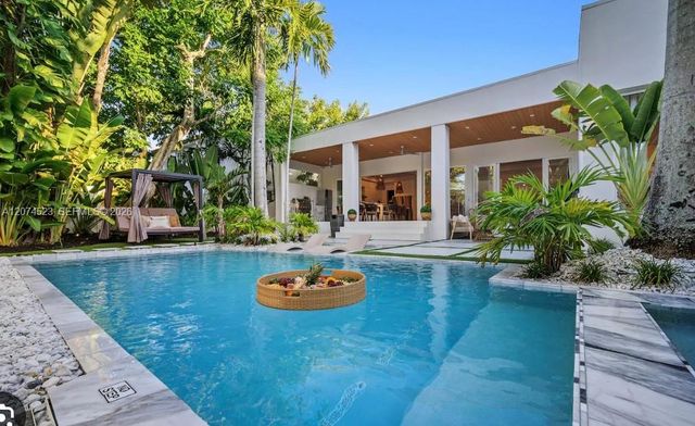 607 SE 6th Street, Fort Lauderdale, FL 33301