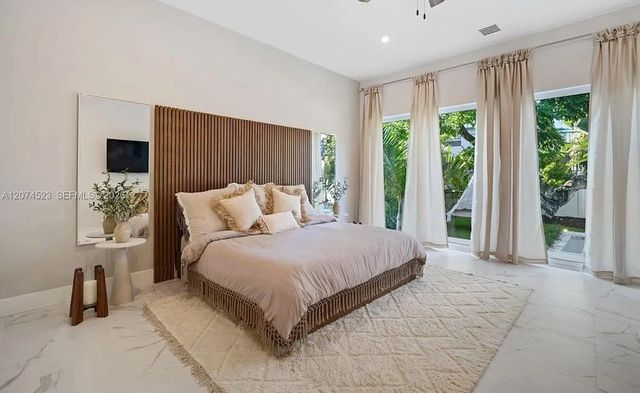 607 SE 6th Street, Fort Lauderdale, FL 33301