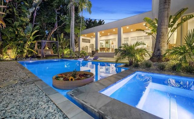 607 SE 6th Street, Fort Lauderdale, FL 33301