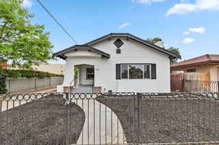 725 S 5th Street, Fresno, CA 93702