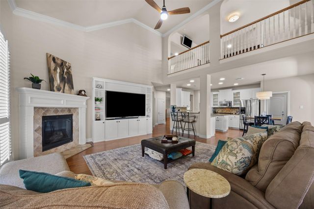 5836 Brittlyns CT, Austin, TX 78730