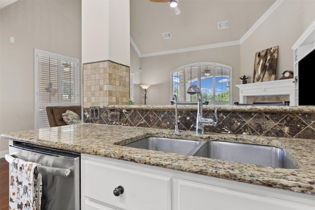 5836 Brittlyns CT, Austin, TX 78730