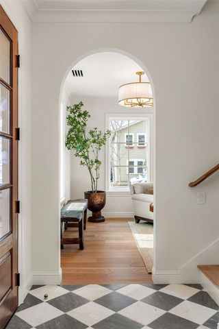 4909 Avenue G, Austin, TX 78751