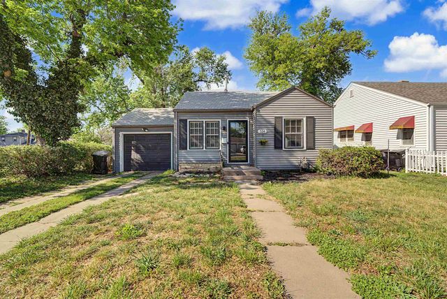 524 W Wilson St, Salina, KS 67401