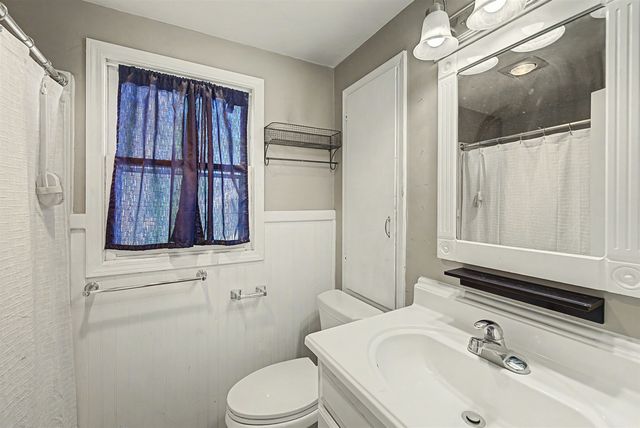 524 W Wilson St, Salina, KS 67401