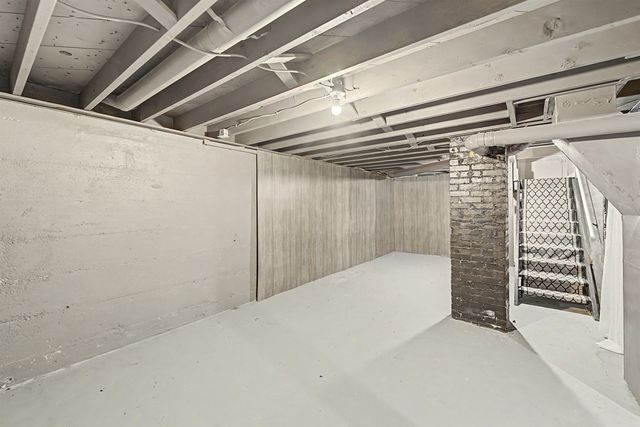 524 W Wilson St, Salina, KS 67401