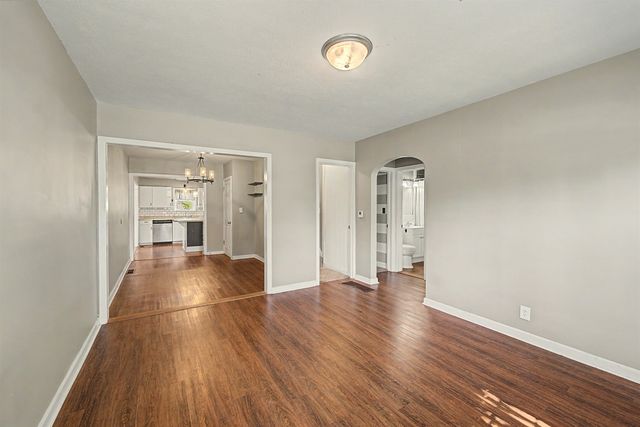 524 W Wilson St, Salina, KS 67401