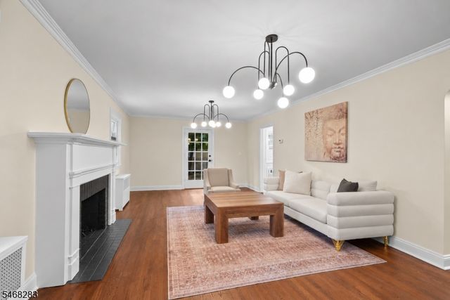 825 Bishop St, Union Twp., NJ 07083