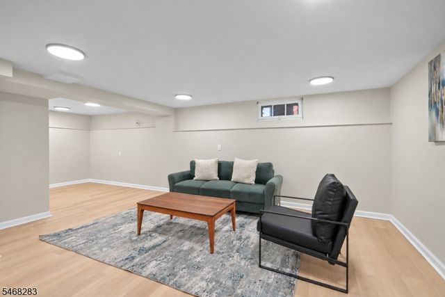 825 Bishop St, Union Twp., NJ 07083