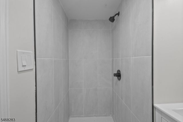 825 Bishop St, Union Twp., NJ 07083